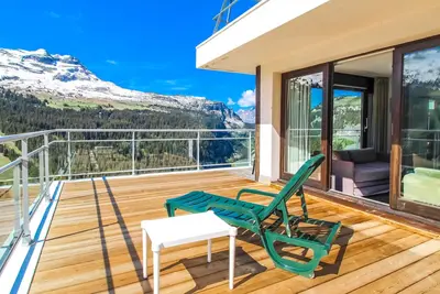 Image de T4 centre station avec grande terrasse orienté sud