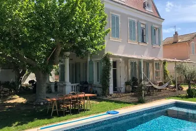 Image de Bastide d'exception avec Piscine  Pointe Rouge