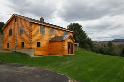 Image de 5-bedroom cabin on large private lot in East Burke near Kingdom Trails