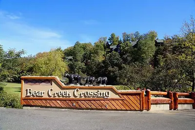 Image de 15‑Bedroom Lodge with Arcade & Theater