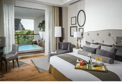 Image de Grand Luxxe Three Bedroom Spa Suite