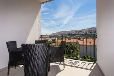 Appartement de deux chambres avec la terrasse Baska, Krk (A-18808-d)