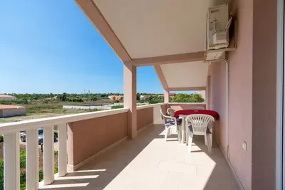 Image de Appartement de deux chambres avec la terrasse Nin, Zadar (A-18821-a)
