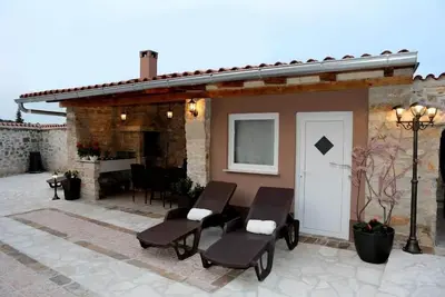 Image de Appartement de deux chambres avec la terrasse Pula (A-18826-a)