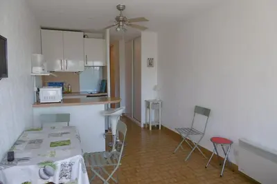 Image de Sète: Studio cabine 4 pers avec accès direct plage, parking privatif