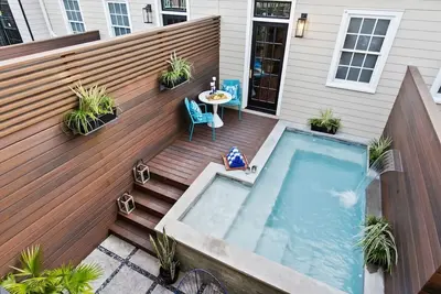 Image de Luxe Carriage House | Heated Pool | Near River St