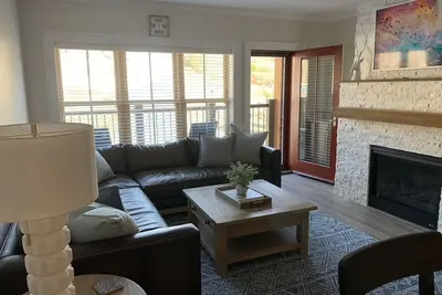 Image de 3 Bedroom Slope-side Condo at Cranmore Mountain. Minutes to Storyland!