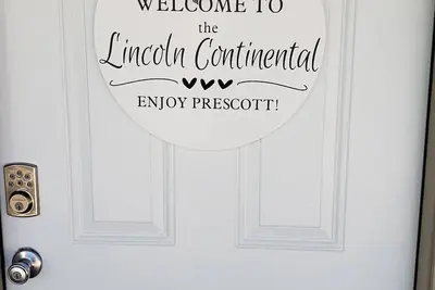 Image de The Lincoln Continental located in the heart of Downtown Prescott