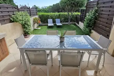 Image de Maison de type mazet 2 chambres avec jardin au coeur du Golfe de Saint-Tropez.