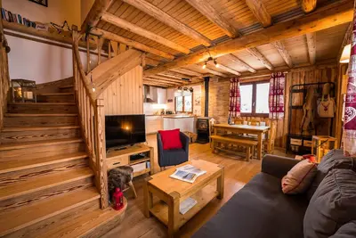 Image de \"Le Bois des Neiges\"       Charmant chalet authentique