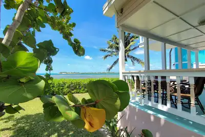 Image de Waterfront - Ocean & Harbour views - 3 Bed / 2 Bath - Sea Breeze Cottage