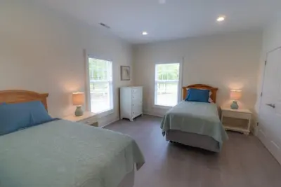 Image de Flowers Landing Guest House Downstairs Guest Suite