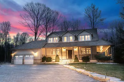 Image de Big Beautiful Georgian Bay Family Cottage