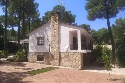 Image de Gran Jaguar rural chalet in Entrepinos, in Sierra Oeste