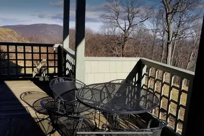 Image de Wild Wintergreen Retreat