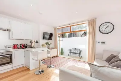 Image de Fulham Broadway 2-Bed Apt w/ Garden & Pets Ok