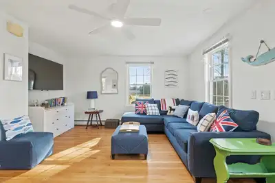 Image de Quiet Beach Home Nestled in Desirable Ocean Ridge-Bike to Beach!