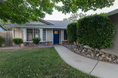 Image de Fayette House near Lema Ranch, just minutes from shopping and Bethel church