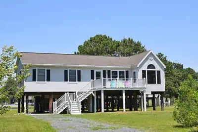 Image de Lake Cottage- 3br | Oyster Bay | Community Boat Launch