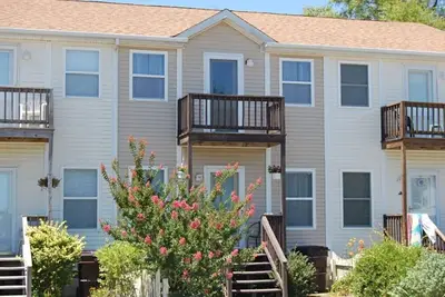 Image de Lighthouse Estates #10- Pool | Shared Water Access