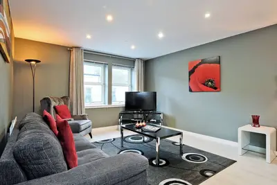 Image de Stylish home near Aberdeen station