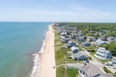 Image de Popponesset-Beach Cottage, 2 bedrooms, 1. 5 baths, outdoor shower
