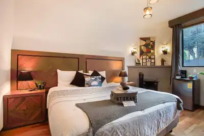 Image de Work & Relax | Spacious & Private at a 5★ LocationNear 2 parks & City Center