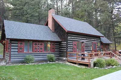 Image de “Amazing”! “Relaxing and Peaceful” Cabin. \"A Montana Treasure\"!