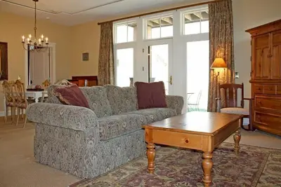 Image de Beautiful Condominium at Castle Hill Resort, 10 Minutes from Okemo Ski Resort
