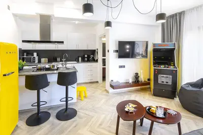Image de Urban Chic One-Bdr Apt 50m from the beach