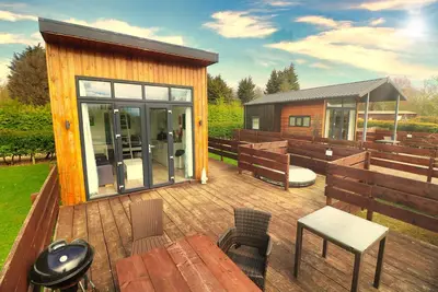 Image de Lux Oceana - a fishermans retreat that sleeps 5 guests in 2 bedrooms
