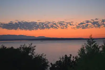 Peaceful Seattle Luxury Estate Romantic Seaview Guesthouse