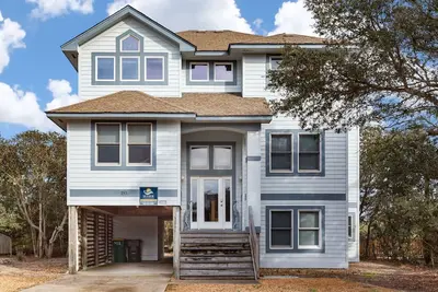 Image de 1606 Jouhara * 4 Min Walk to Beach * Hot Tub * Screened In Porch