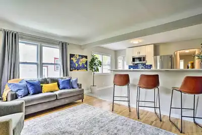 Image de Cozy Home: WiFi, Parking, 5 Mi to Dtwn Mpls!