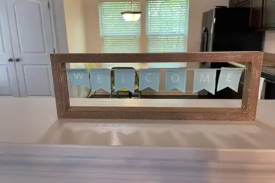 Image de Oasis - 10 minutes from Uptown. #Entire Home!