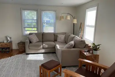 Townhome close to beaches and downtown