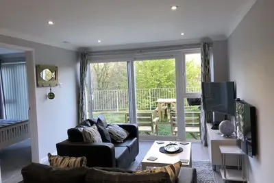 Captivating 2-Bed Villa in Millendreath near Looe