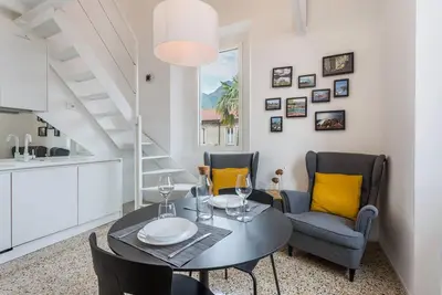 Image de Appartement \"Varenna amorevole dimora in Lecco\" avec climatisation