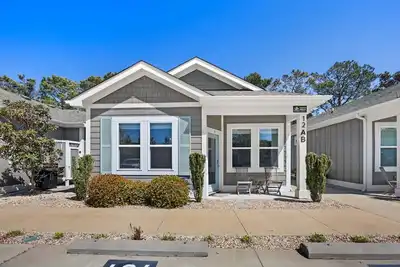 Image de Bq12a Beach Jewel * 10 Min Walk to Beach * Community Pool