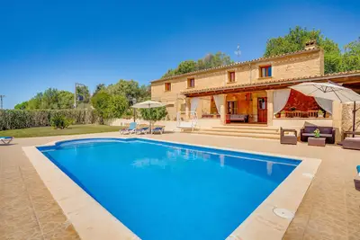 Finca Bielo pour 8 personnes avec piscine à Lloret