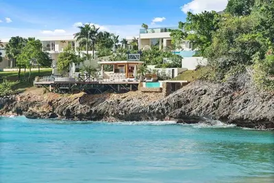 Image de Stunning 5 Br Beach House With Infinity Pool, Personal Butler, Chef and Helipad