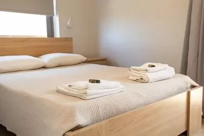 Image de Spacious Modern Room on Agia Marina Beach