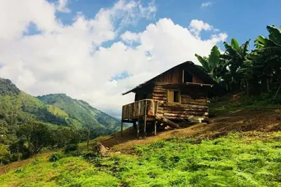 Image de Ecocabaña Armenia Quindío Con Vista Hacia La Montaña, Con Terraza De Meditación