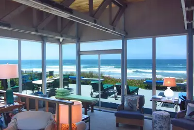 Image de Amazing House On The Beach! !