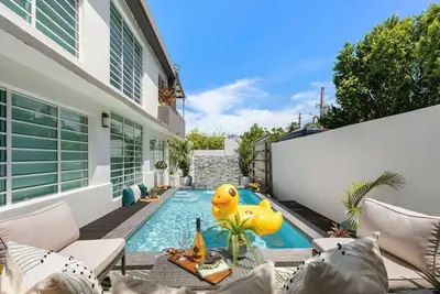 Full-Service Villa [Driver, Chef, Pool, and 1/2 off Tours]