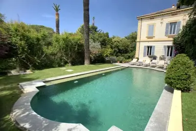 Image de Villa • La Peyriere, Cannes