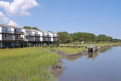 Image de The View-Waterfront w/ Shared Crabbing Pier