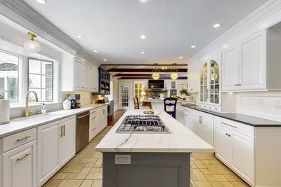 Image de Redding Relaxation Haven - Tranquil Home with Pool, Gardens Galore