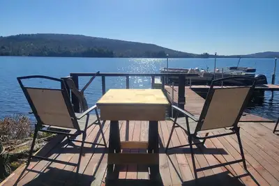 Image de Four Season Lake Haven on East Grande Lake