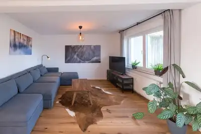 Ferienwohung Mela 65 qm für max 2 Personen mit Terrasse Unterm Apfelbaum